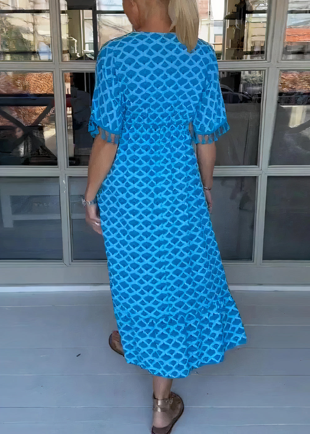 Gracefully Styled Dress for Any Occasion