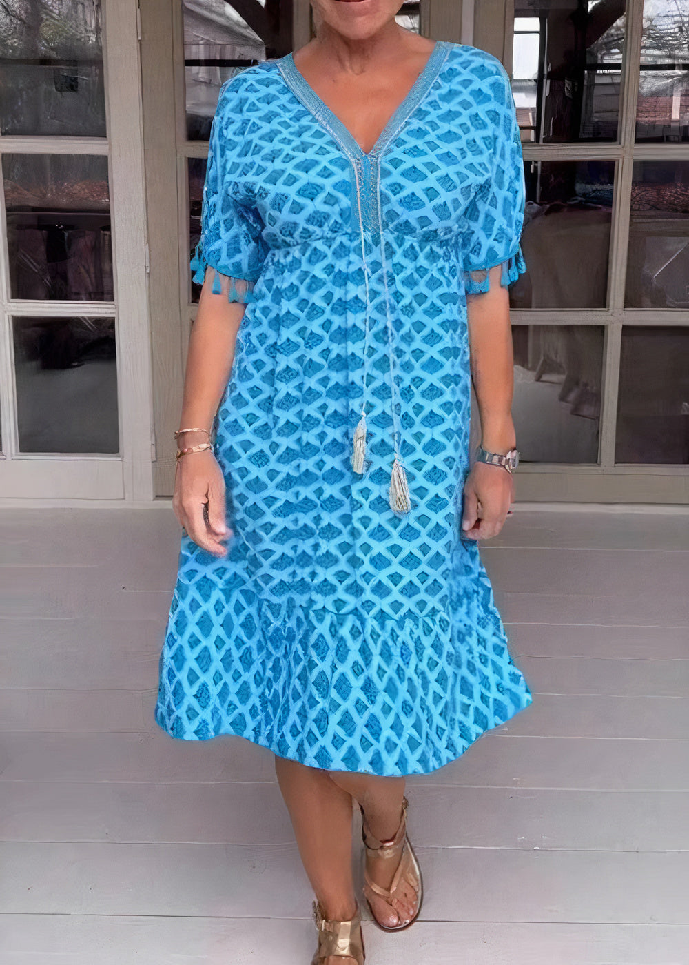 Gracefully Styled Dress for Any Occasion