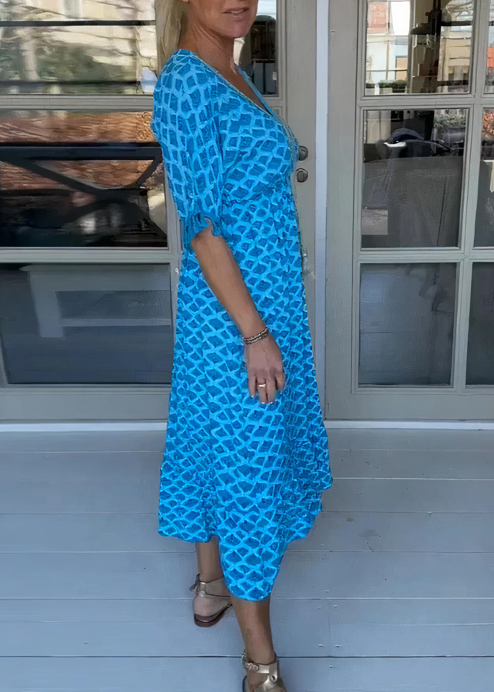Gracefully Styled Dress for Any Occasion