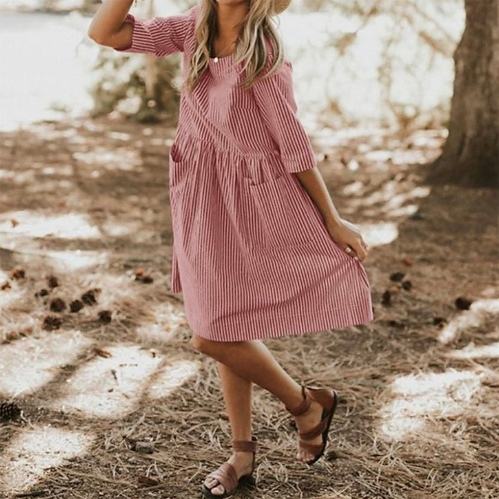 Classic Vintage Dress with a Flattering Fit