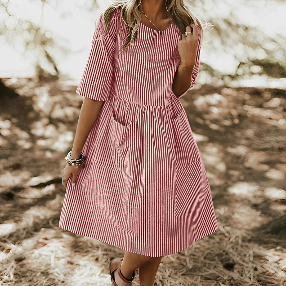 Classic Vintage Dress with a Flattering Fit