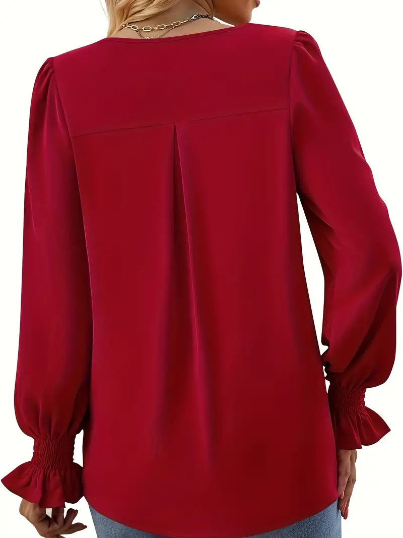 Sophisticated Blouse with a Clean Classic Look