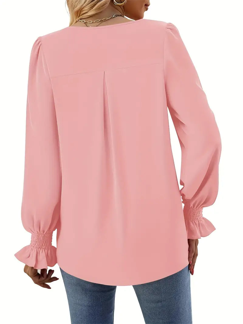 Sophisticated Blouse with a Clean Classic Look
