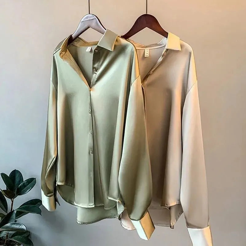 Sophisticated Blouse with a Clean Classic Look