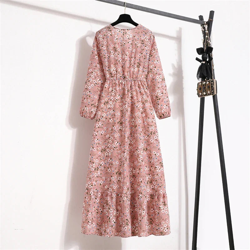 Sophisticated Dress with a Clean Classic Look
