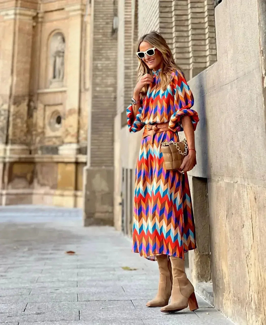 Classic Vintage Dress with a Flattering Fit