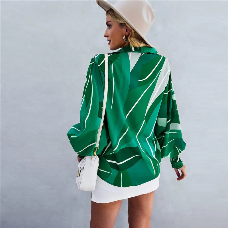 Effortlessly Elegant Blouse with a Timeless Design