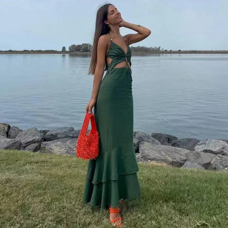 Effortlessly Elegant Dress with a Timeless Design