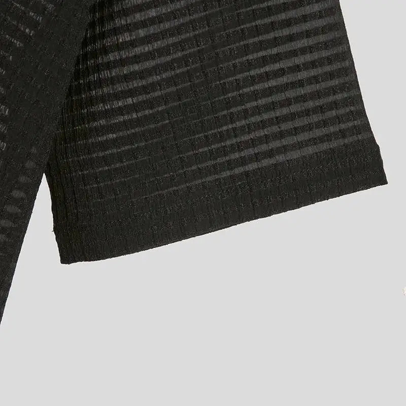 Effortlessly Elegant Shirt with a Timeless Design