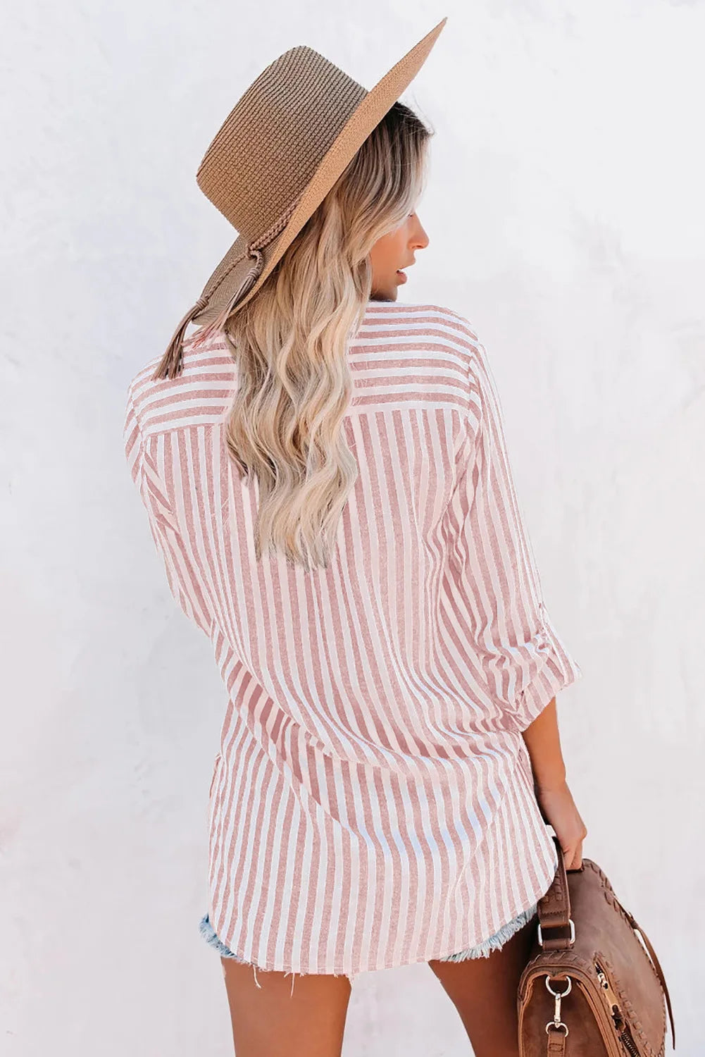 Effortlessly Elegant Blouse with a Timeless Design