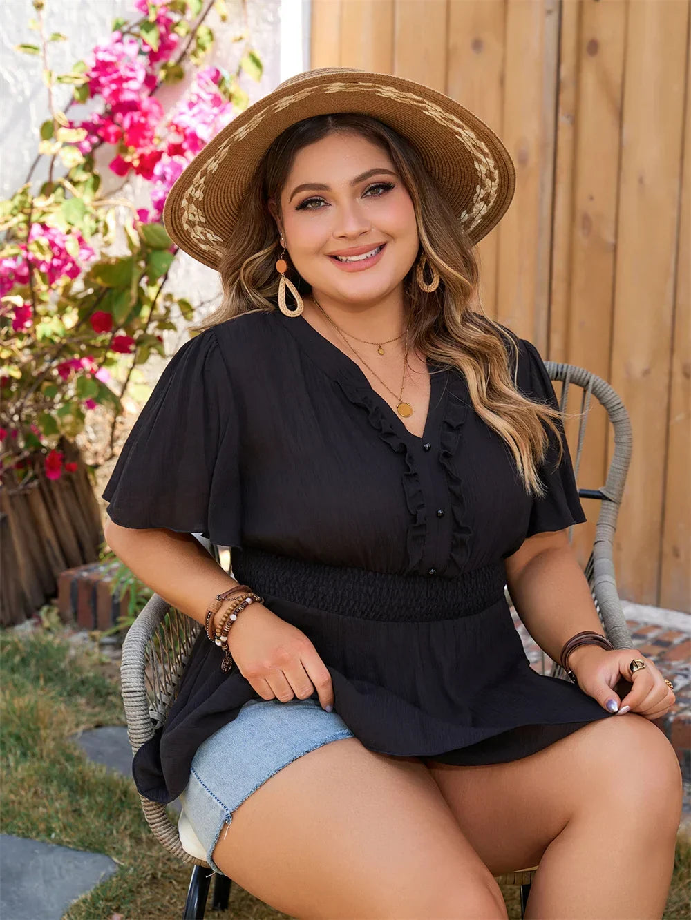 Classic Vintage Blouse with a Flattering Fit
