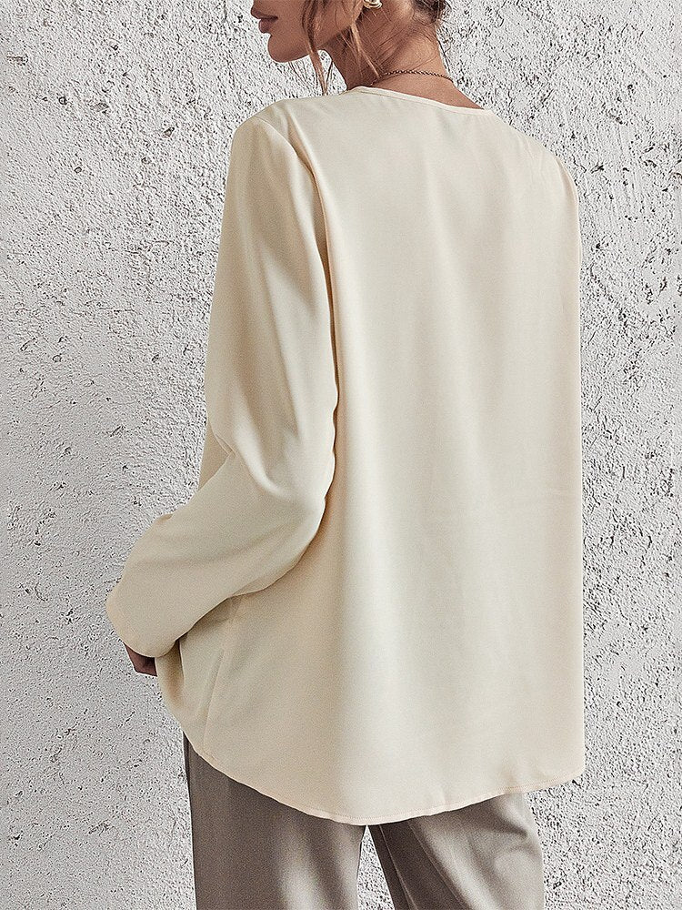 Beautifully Finished Blouse in a Timeless Design