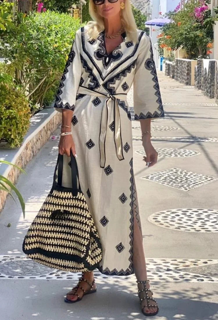 Beautifully Crafted Dress in a Classic Style