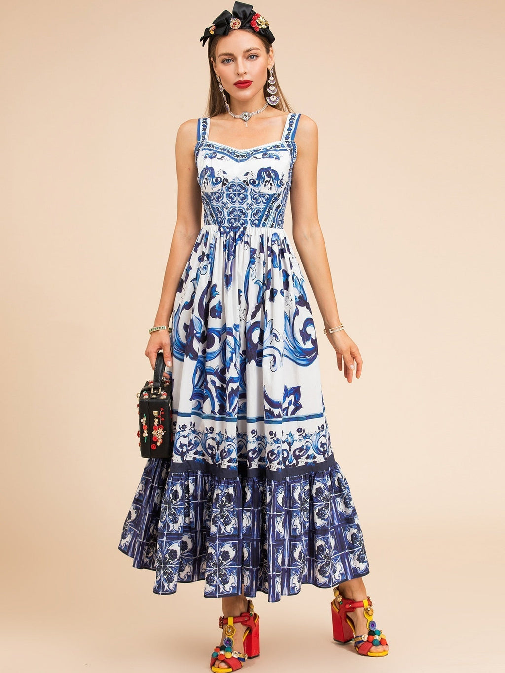 Gracefully Styled Dress for Any Occasion