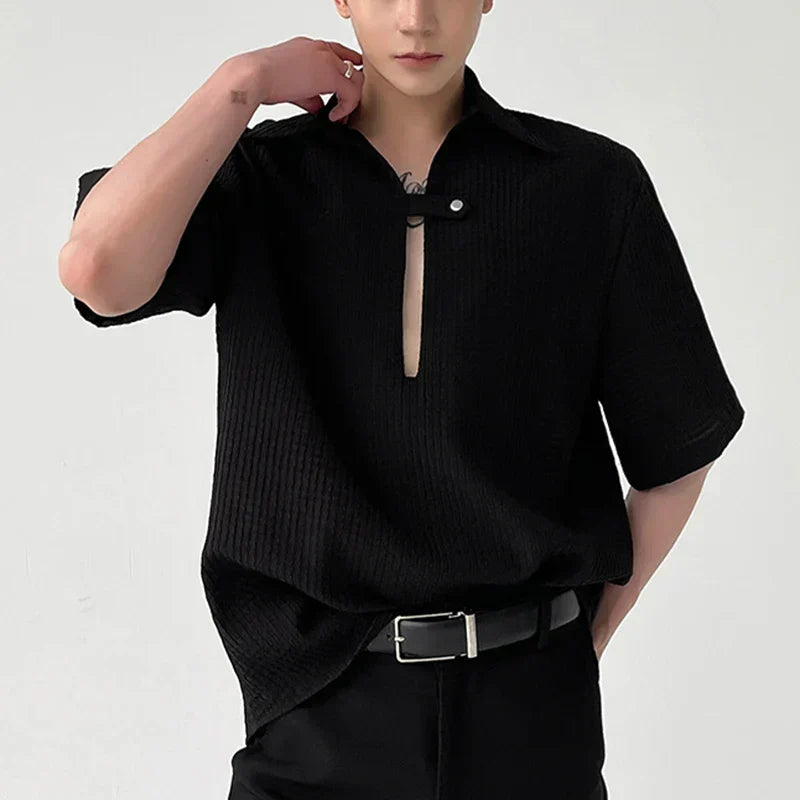 Effortlessly Elegant Shirt with a Timeless Design