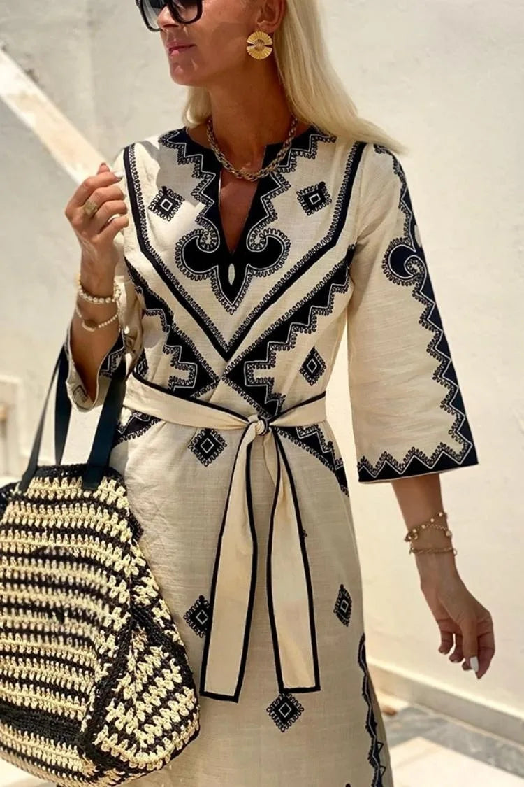 Beautifully Crafted Dress in a Classic Style