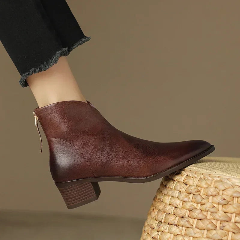 Graceful Orthopedic Shoes for Modern Look