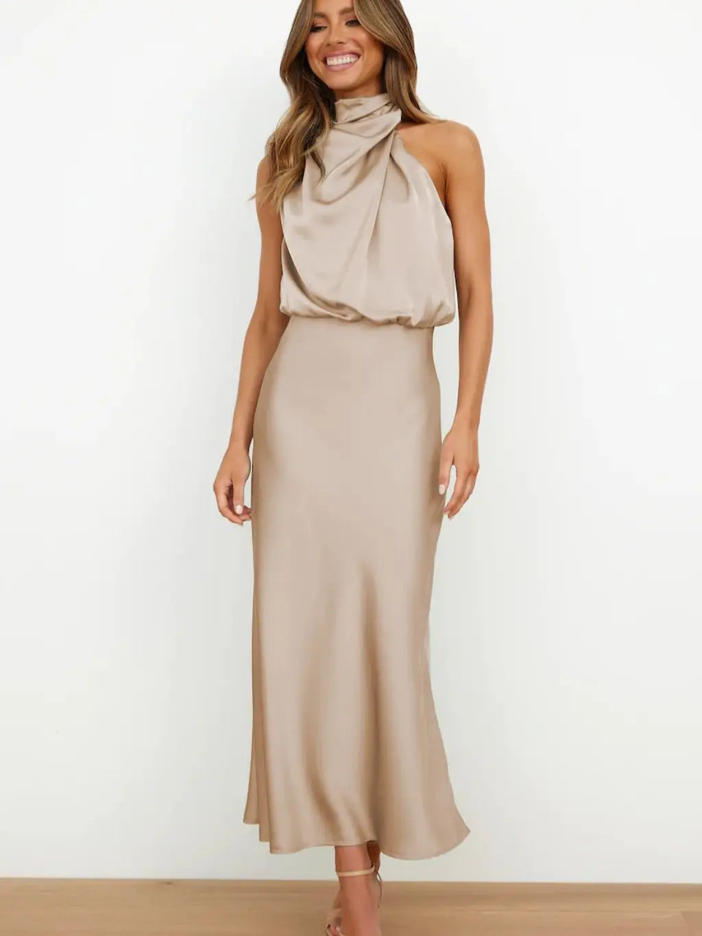 Classic Vintage & Enduringly Stylish Dress