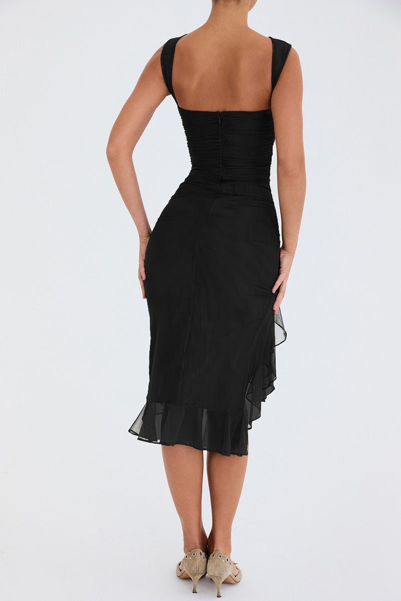 Beautifully Finished Dress in a Timeless Design