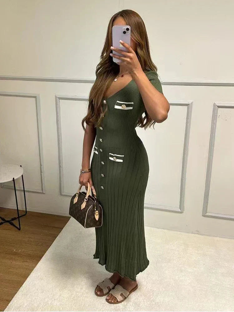 Gracefully Styled Dress for Any Occasion