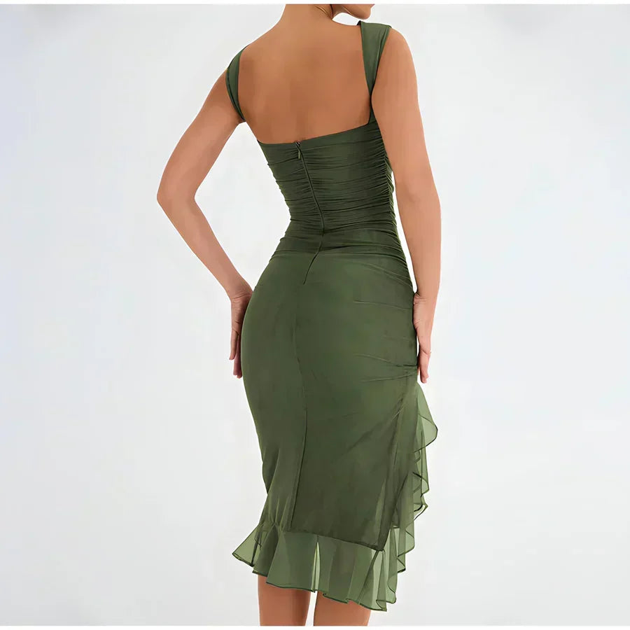 Gracefully Styled Dress for Any Occasion