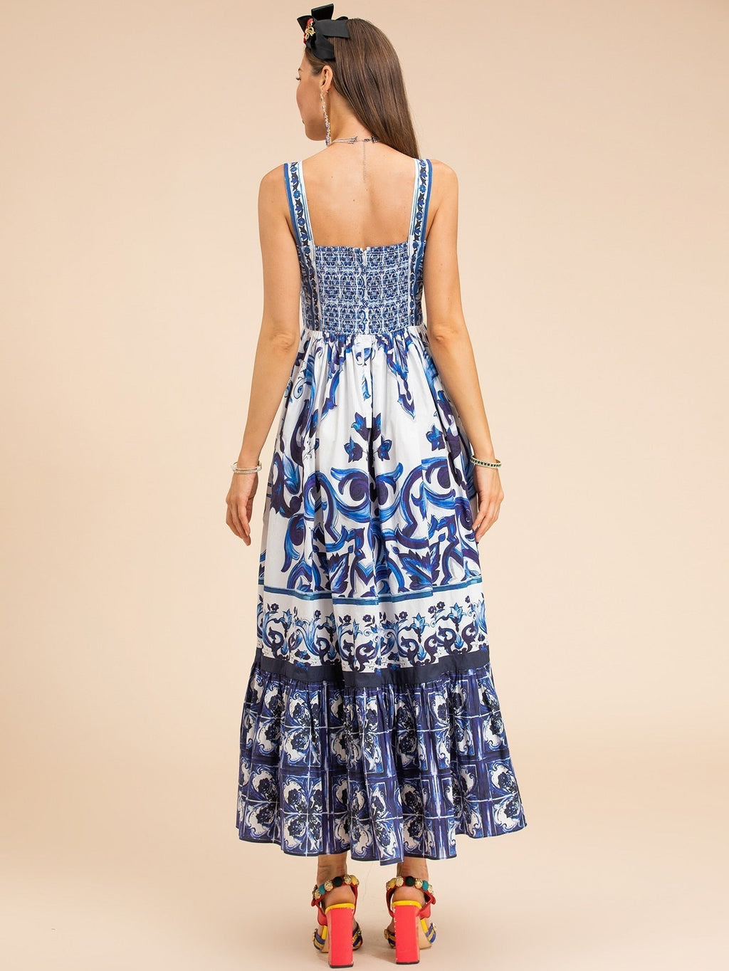 Gracefully Styled Dress for Any Occasion