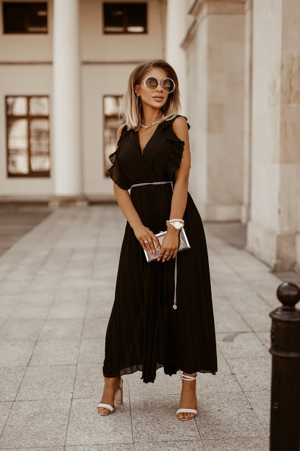 Classic Vintage & Enduringly Stylish Dress