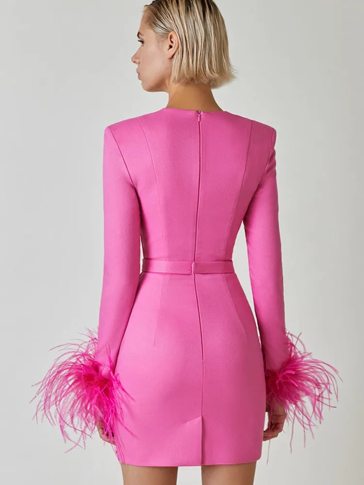 Beautifully Finished Dress in a Timeless Design