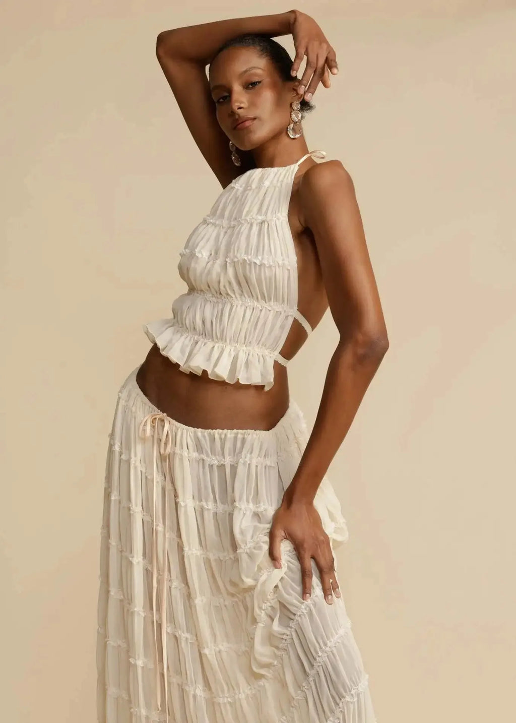 Effortlessly Elegant Dress with a Timeless Design