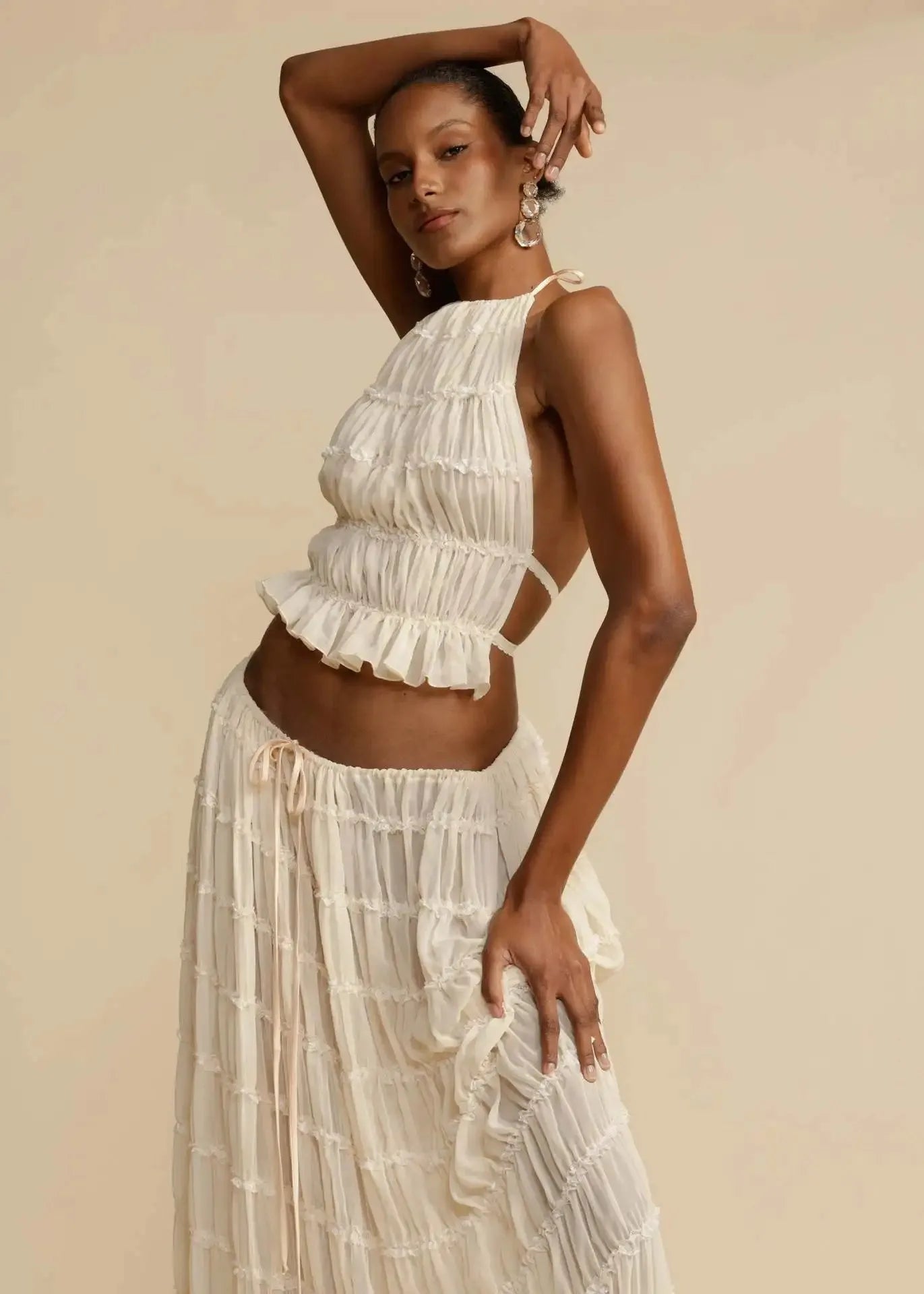 Effortlessly Elegant Dress with a Timeless Design