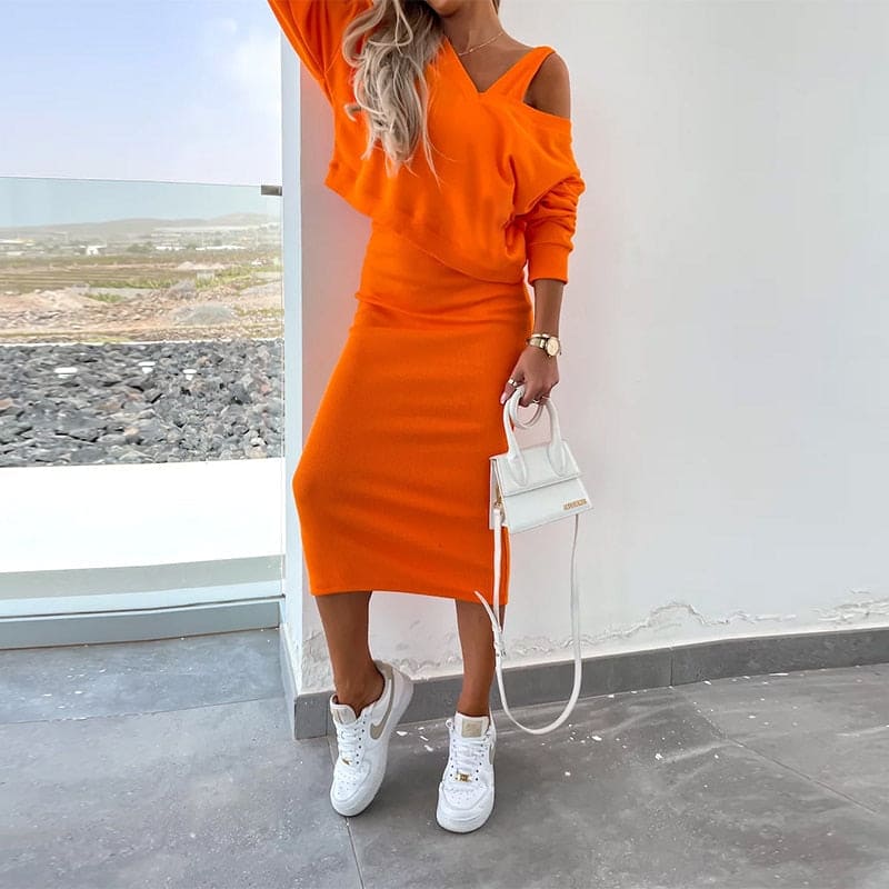 Well Tailored Dress with a Graceful Silhouette