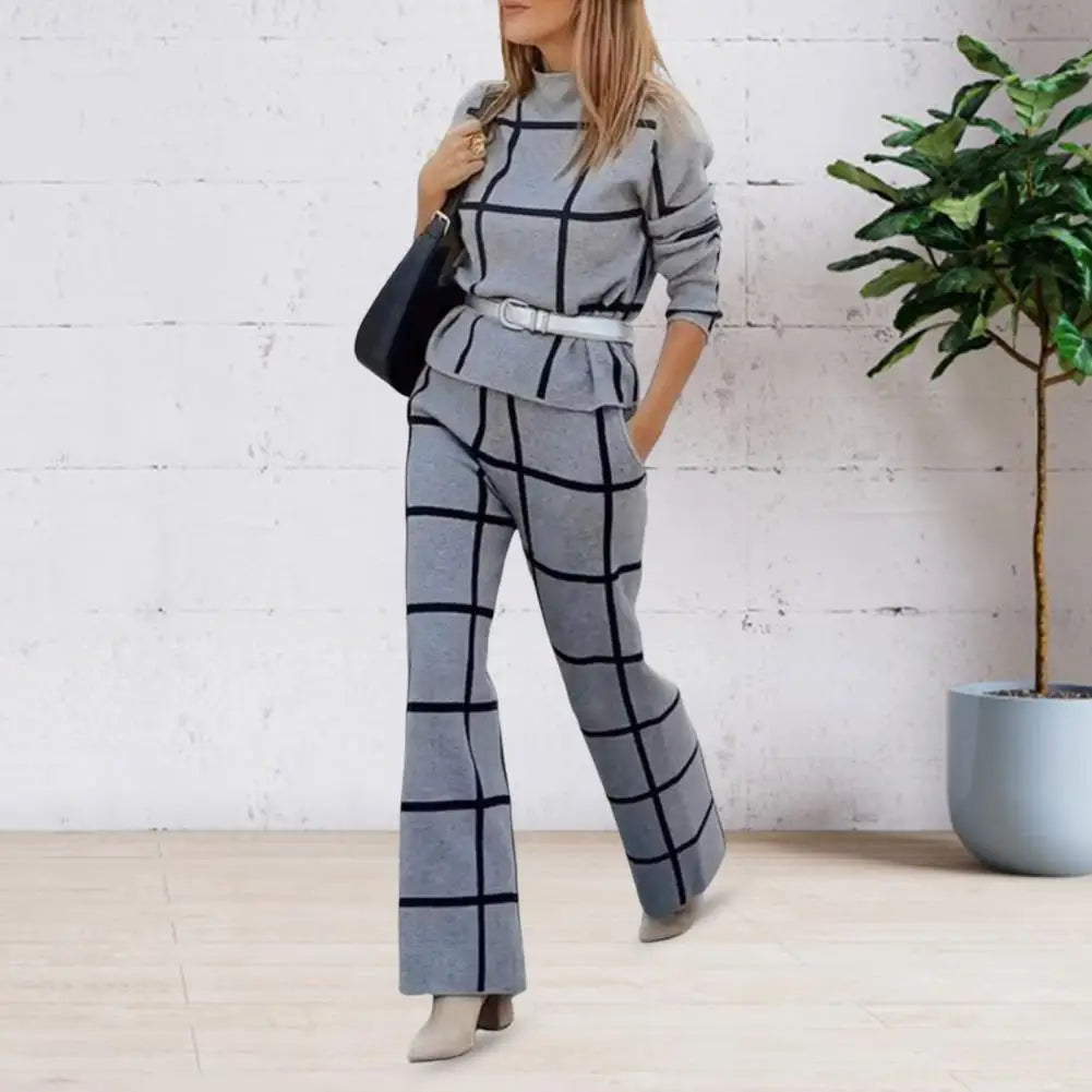 Well Tailored Trousers with a Graceful Silhouette