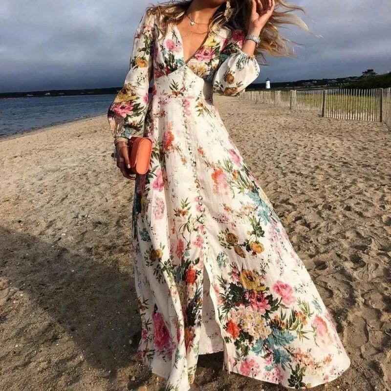 Beautifully Finished Dress in a Timeless Design