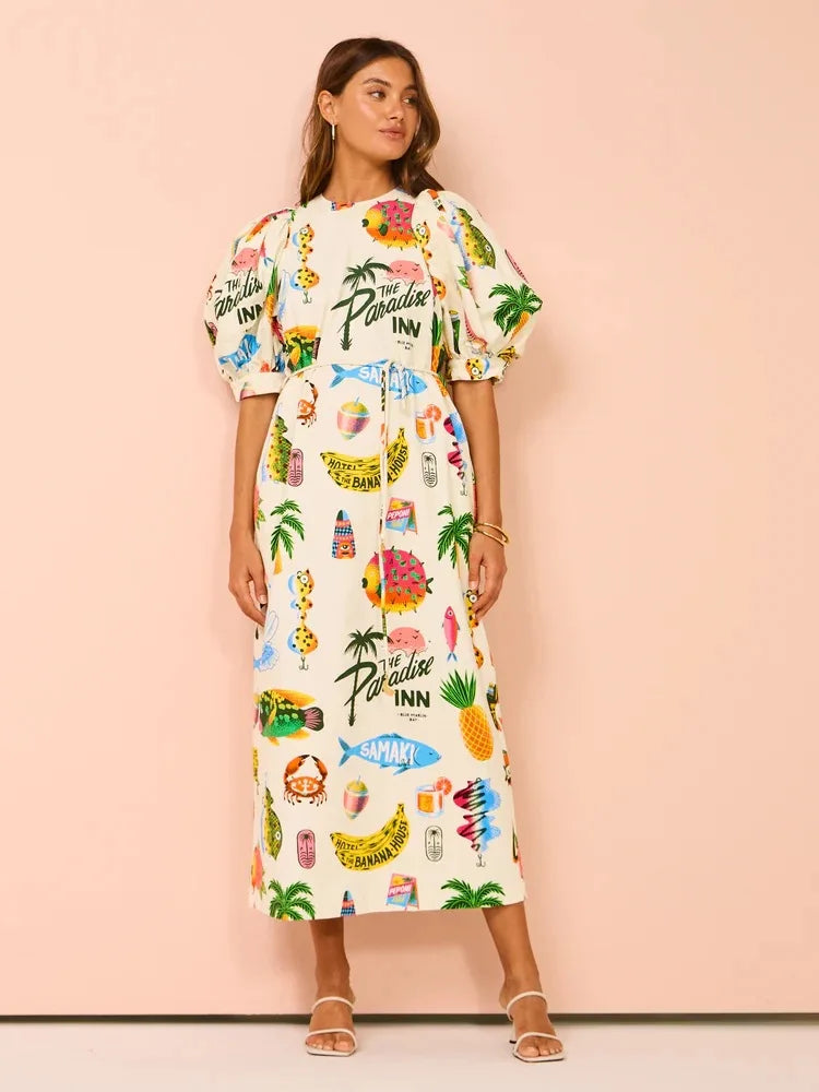 Classic Vintage Dress with a Flattering Fit