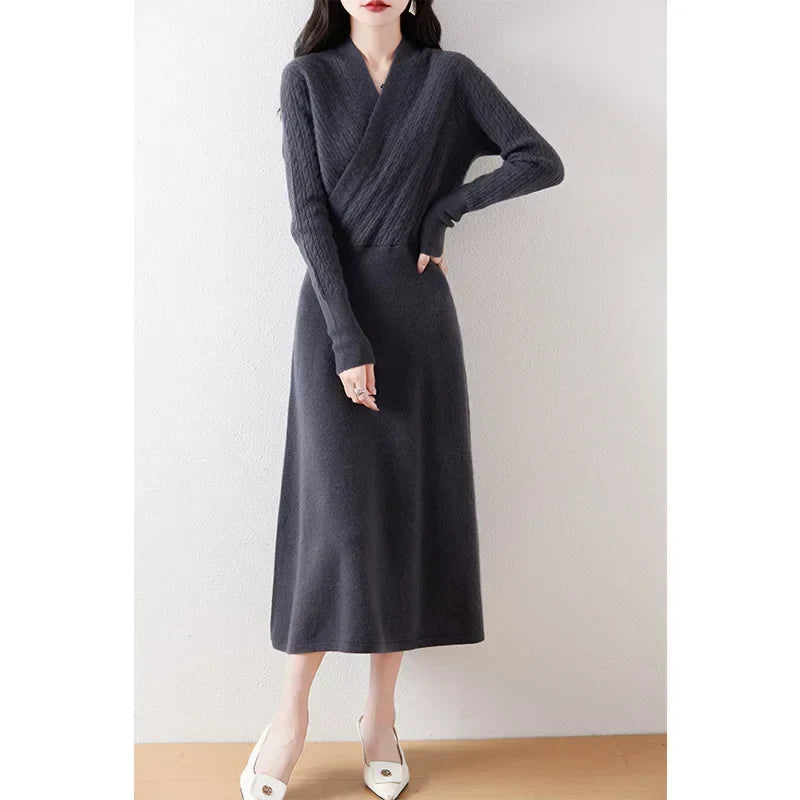 Effortlessly Elegant Dress with a Timeless Design