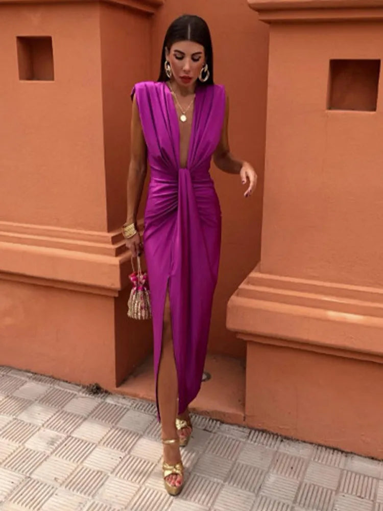 Gracefully Styled Dress for Any Occasion