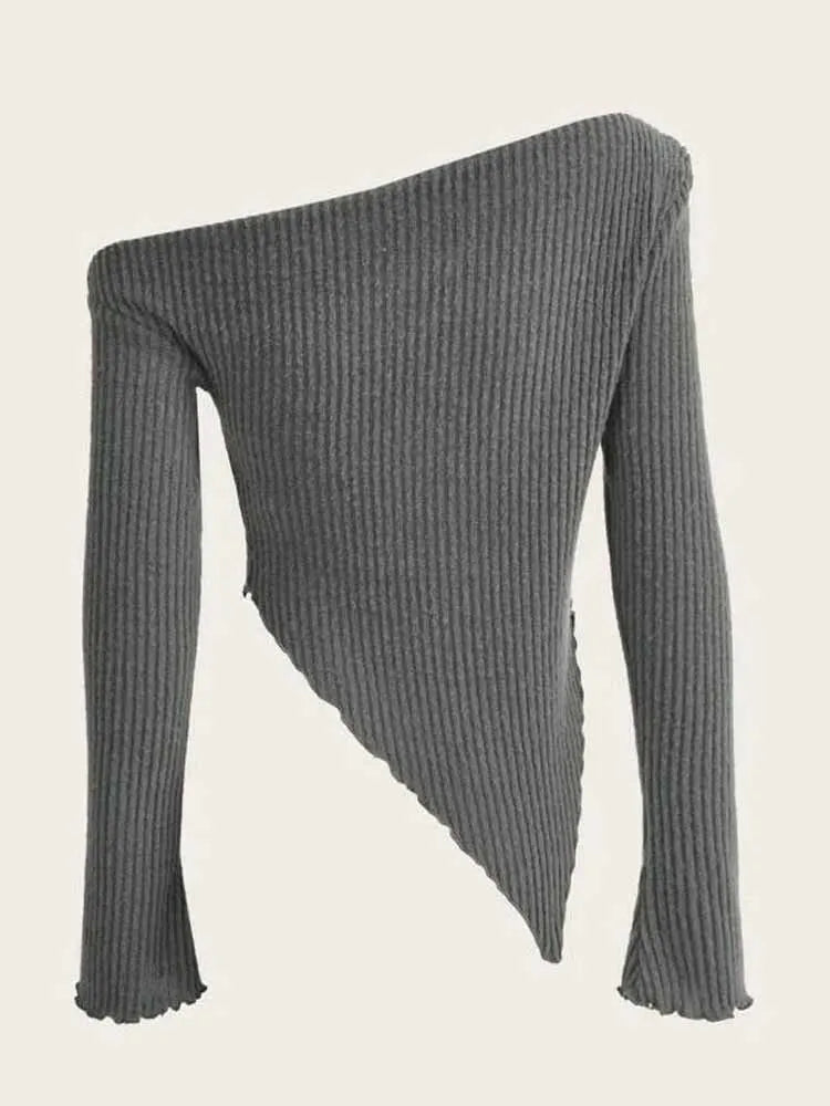 Beautifully Crafted Blouse in a Classic Style