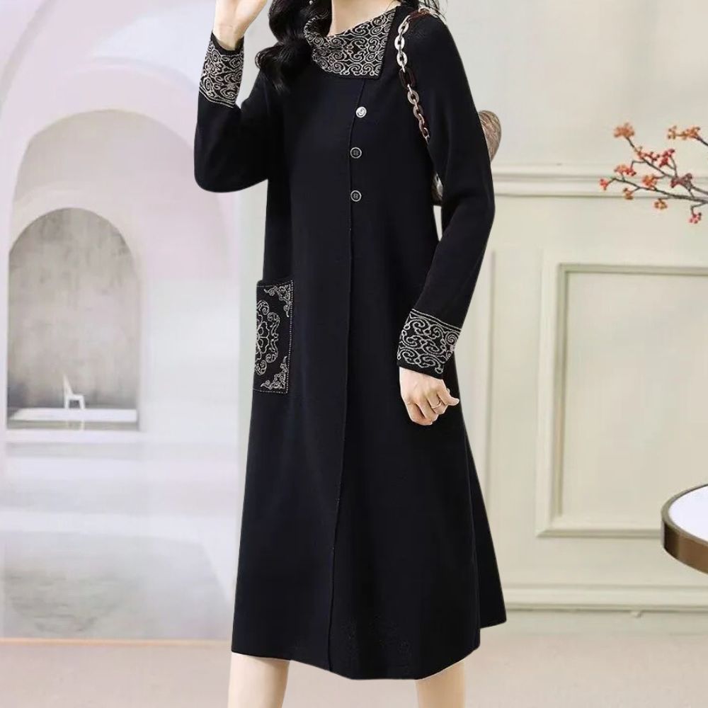 Gracefully Styled Dress for Any Occasion