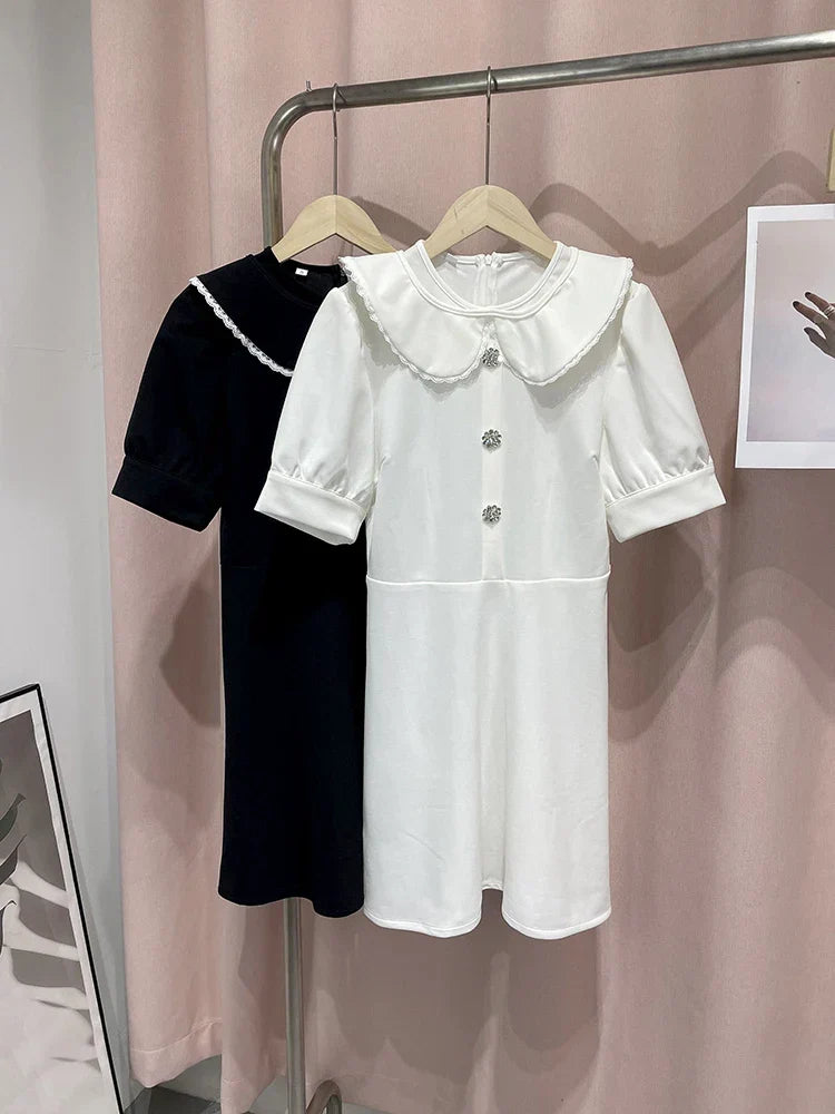 Well Tailored Dress with a Graceful Silhouette