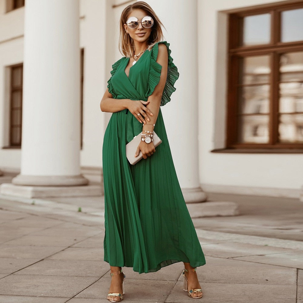 Effortlessly Elegant Dress with a Timeless Design