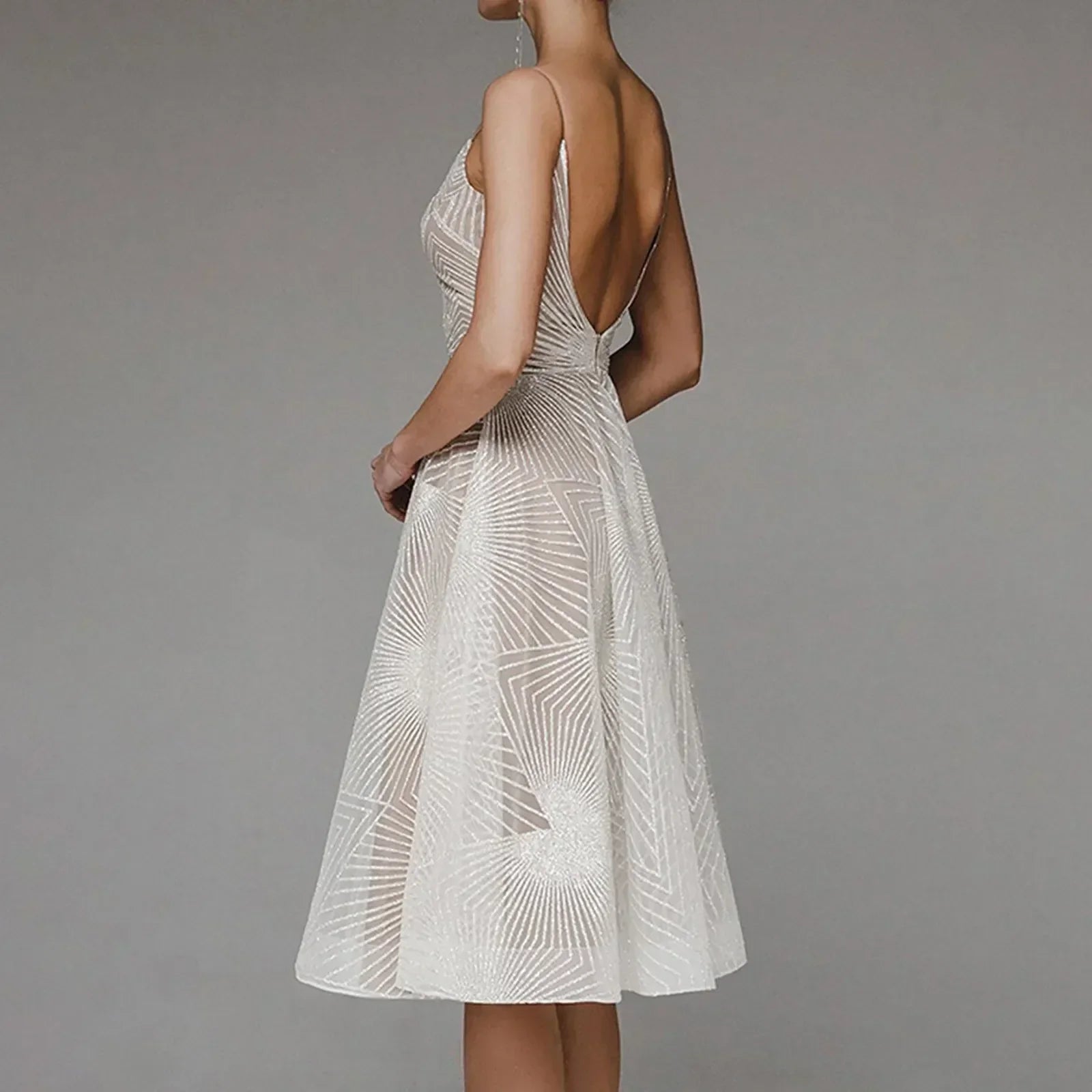 Beautifully Finished Dress in a Timeless Design