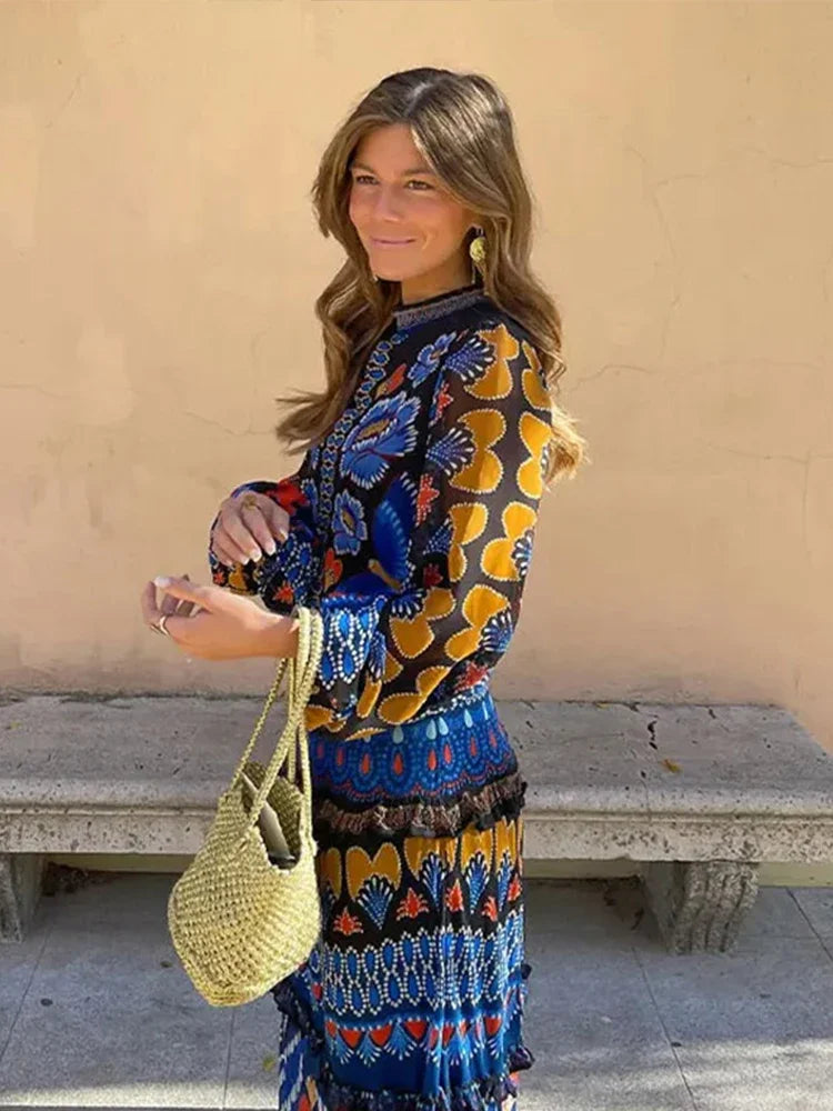 Gracefully Styled Dress for Any Occasion