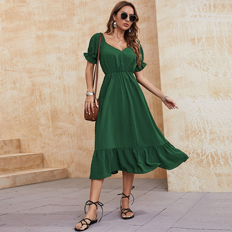 Effortlessly Elegant Dress with a Timeless Design
