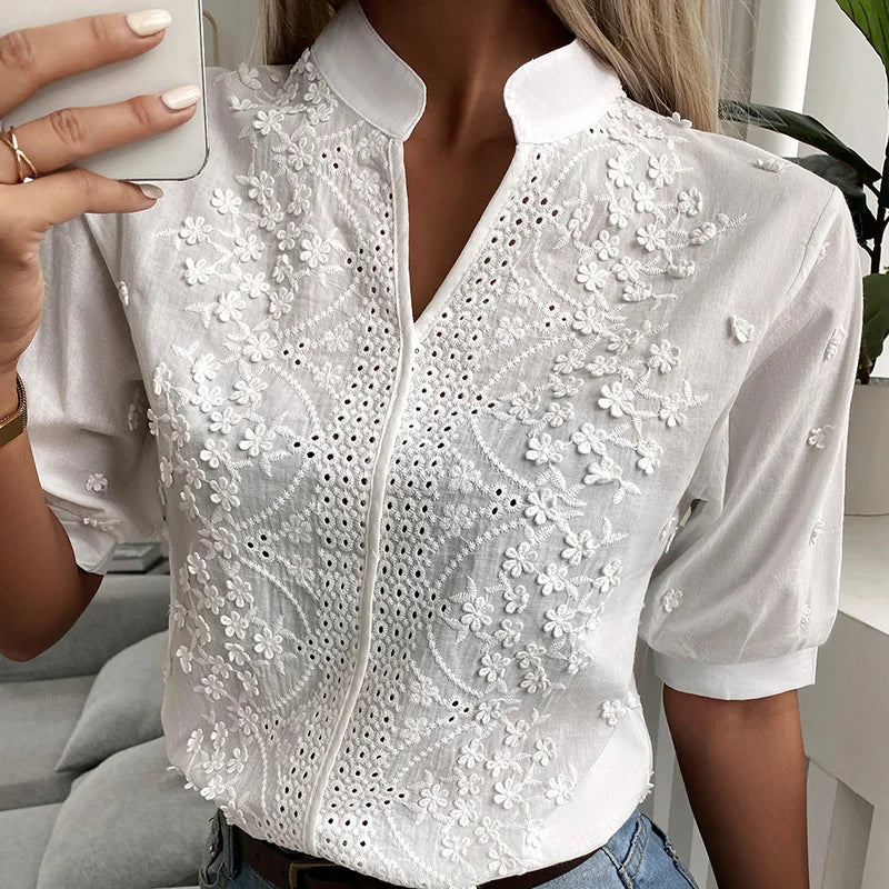Beautifully Crafted Blouse in a Classic Style