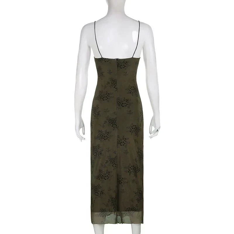 Classic Vintage & Enduringly Stylish Dress