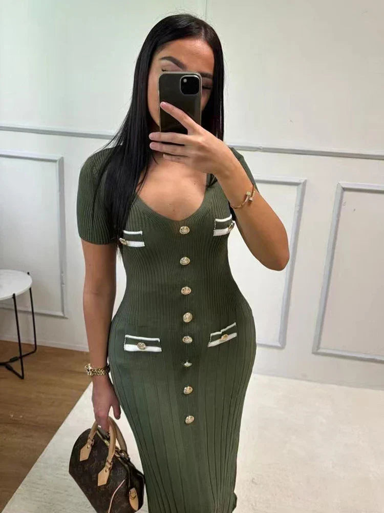 Gracefully Styled Dress for Any Occasion