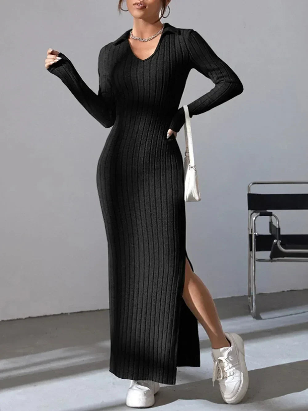 Classic Vintage Dress with a Flattering Fit