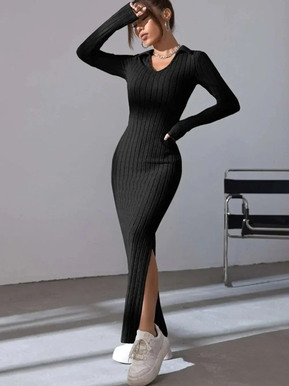 Classic Vintage Dress with a Flattering Fit