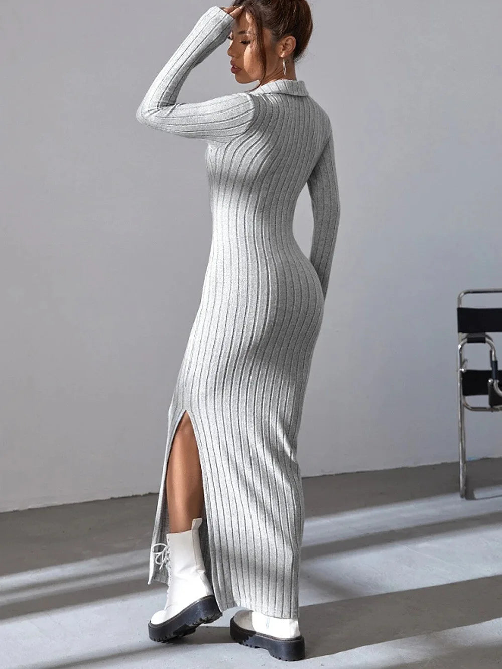 Classic Vintage Dress with a Flattering Fit