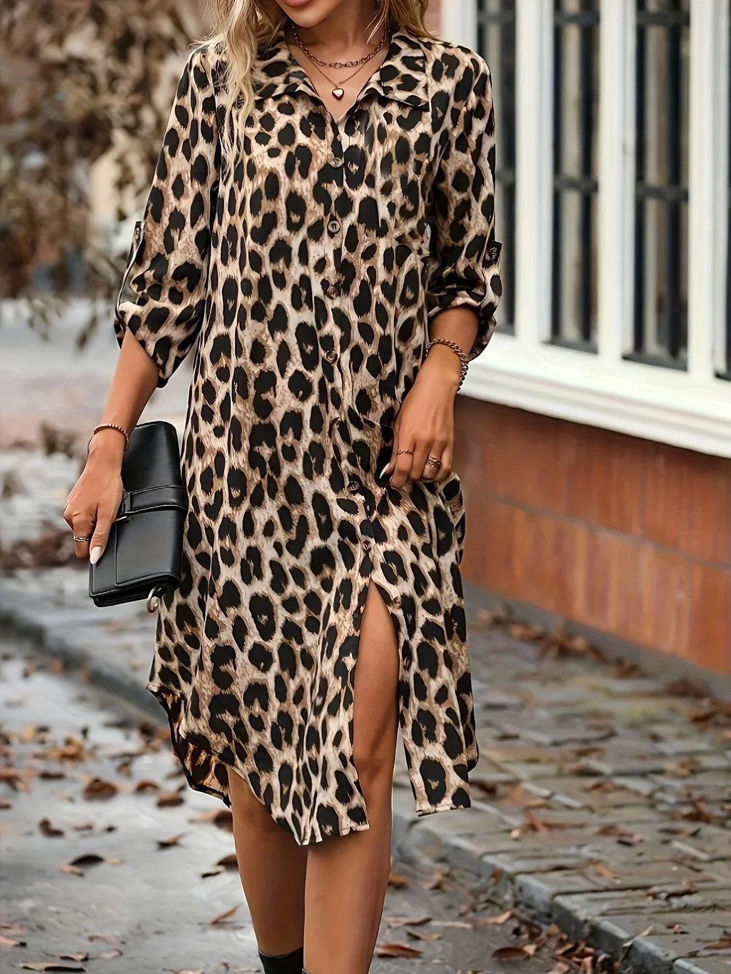 Classic Vintage Dress with a Flattering Fit